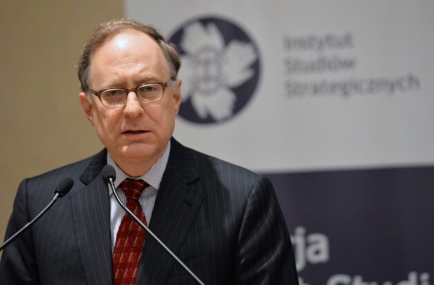 Plaatsvervangend secretaris-generaal van de NAVO Alexander Vershbow.