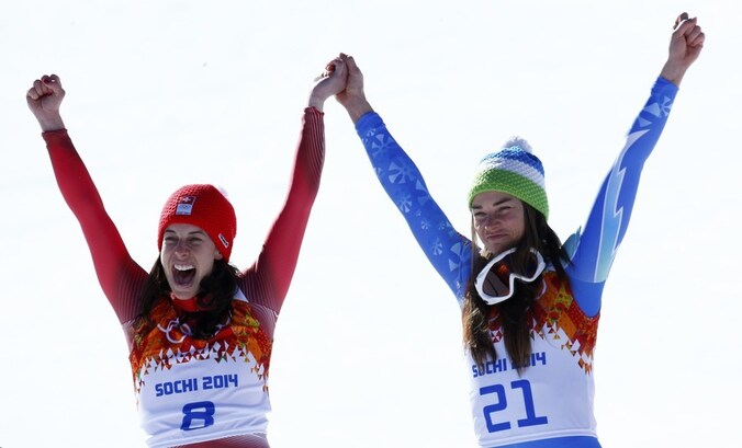 Gisin (L) en Maze samen op het podium.