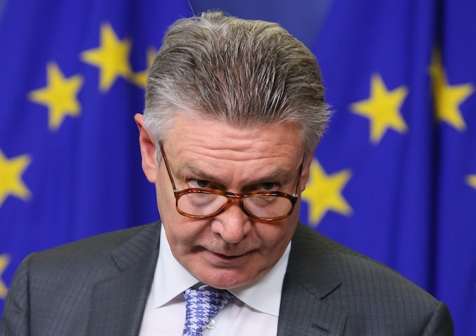Karel De Gucht.