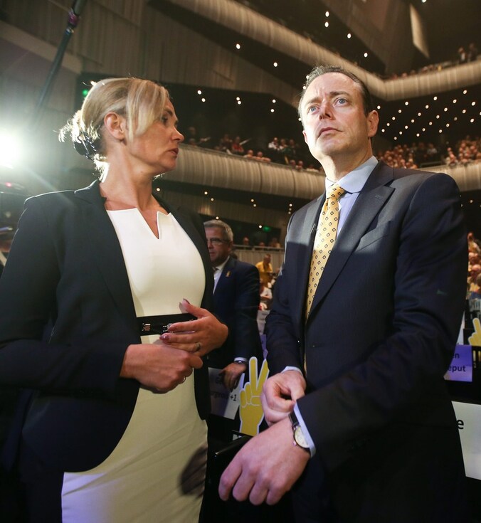Liesbeth Homans en Bart De Wever.