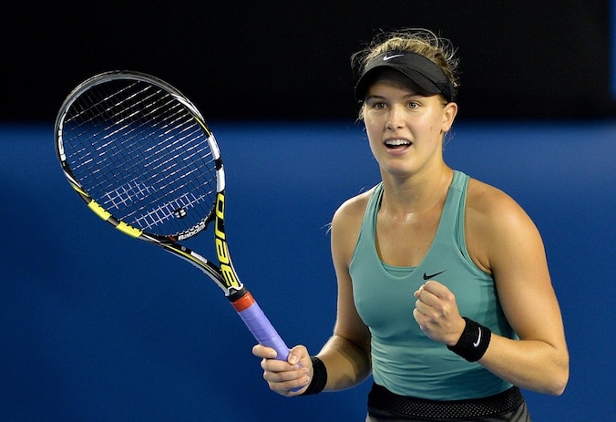 De knappe Canadese Eugenie Bouchard won tegen de plaatselijke heldin Casey Dellacqua.