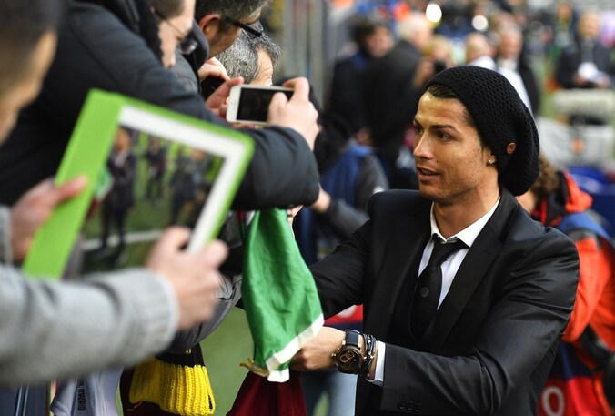Ronaldo kampt met een knie- en hamstringblessure.