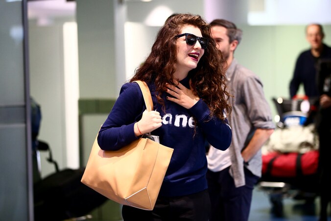 Lorde vanochtend op de luchthaven van Auckland.