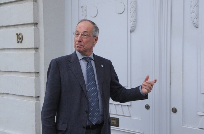 André Oosterlinck.