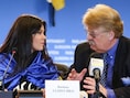 Elmar Brok (rechts) eerder deze week in Brussel naast de Oekraïense zangeres en politiek activiste Ruslana Lizjitsjko.