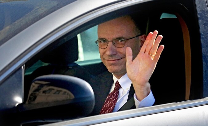 De afgetreden premier Enrico Letta van Italië.