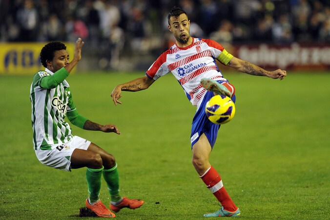 Dani Benítez (links).
