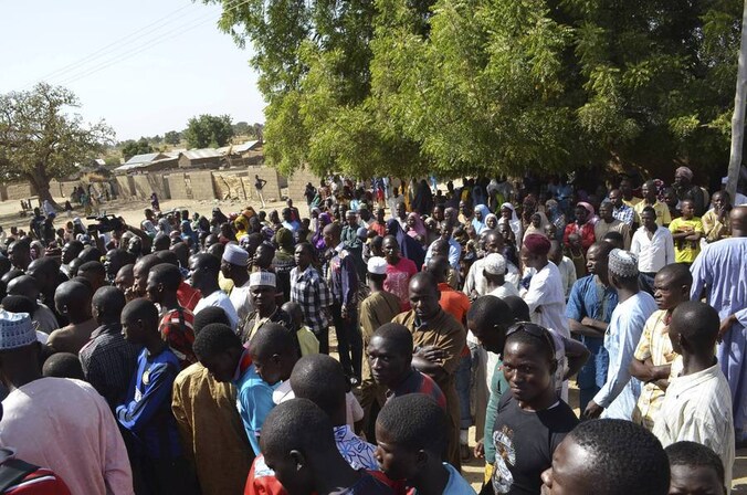 Mensen uit Borno zoeken hun toevlucht tot vluchtelingenkampen.