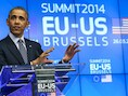 Obama tijdens een persconferentie met Herman Van Rompuy, de voorzitter van de Europese Raad en Jose Manuel Barroso, voorzitter van de Europese Commissie na de Europees-Amerikaanse top in Brussel.