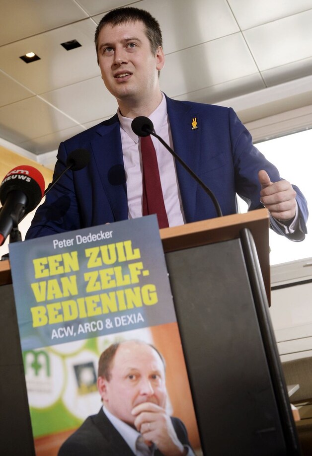 Peter Dedecker ligt, niet onverwacht, onder vuur vanwege het ACW.