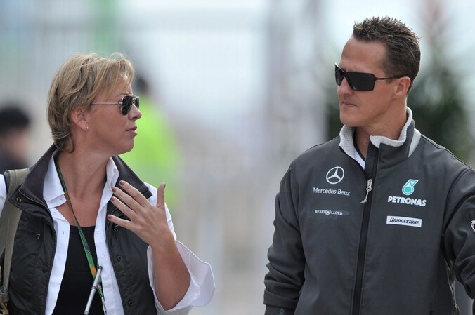Sabine Kehm en Michael Schumacher op archiefbeeld.