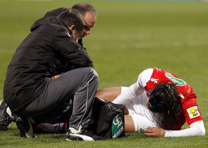 Falcao blesseerde zich woensdag aan de knie