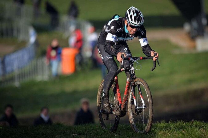 Zdenek Stybar verkent het parcours in Hoogerheide.