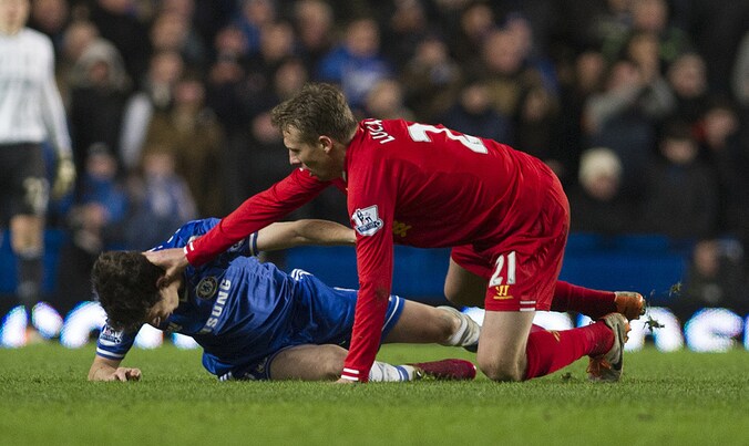 Lucas Leiva (rechts).