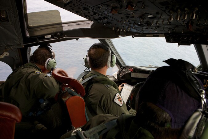 Australische mariniers speuren de Indische Oceaan af.