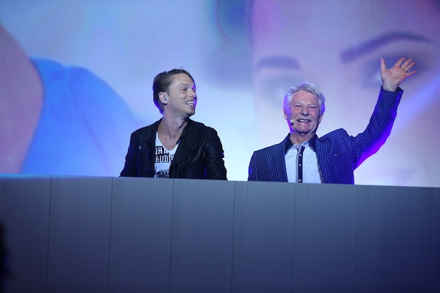 Zelfs Regi's vader (rechts) was van de partij.