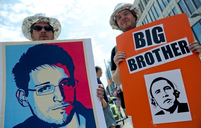 Demonstraties in Frankfurt tegen het spionageprogramma van de NSA.