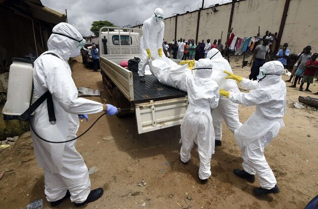De WHO waarschuwt dat Guinee, Liberia en Sierra Leone tegen het einde van het jaar mogelijk opkijken tegen 10.000 nieuwe ebolagevallen per week