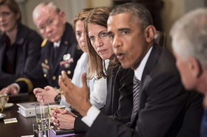President Obama voert topoverleg over de verspreiding van het ebolavirus in de VS.