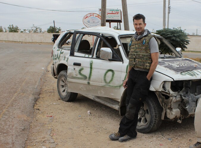 John Cantlie op een foto genomen in 2012, vlak voordat hij ontvoerd werd.