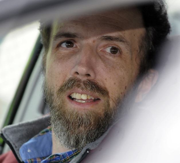 De Amerikaanse dokter Richard Sacra liep het virus op in West-Afrika, maar werd genezen verklaard.
