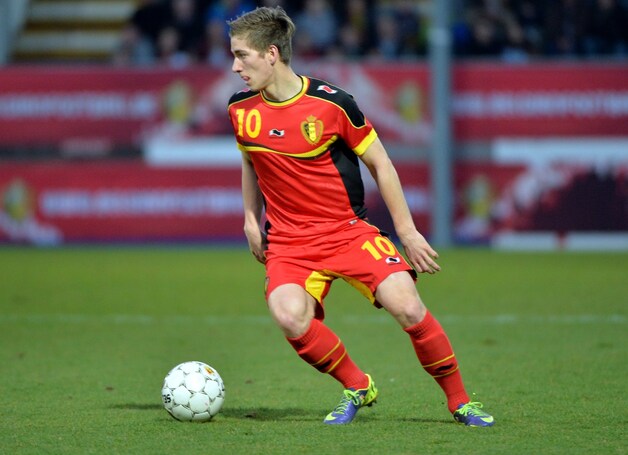 Dennis Praet op 5 maart tijdens België - Servië in Leuven, een EK-kwalificatiematch met de beloften.