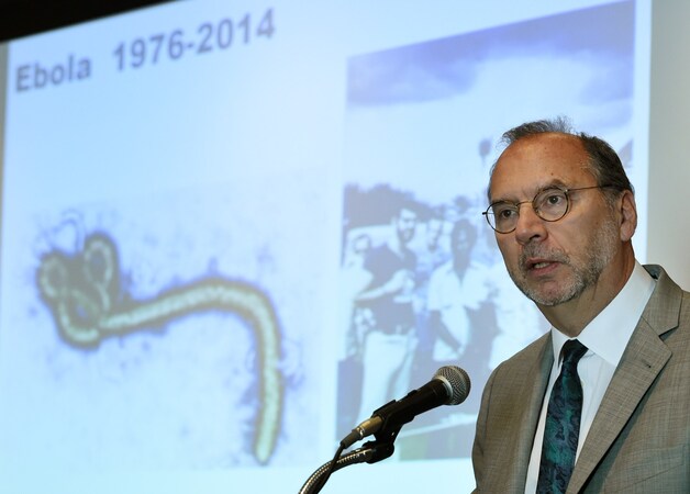 Onze landgenoot Peter Piot waarschuwde in Londen voor de gevolgen van ebola.