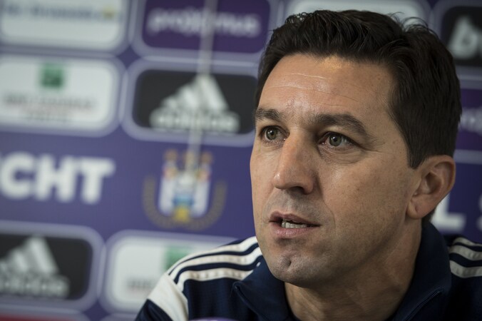 Bij RSC Anderlecht zijn ze meer dan tevreden over hun coach en dan mag er natuurlijk een beloning volgen.