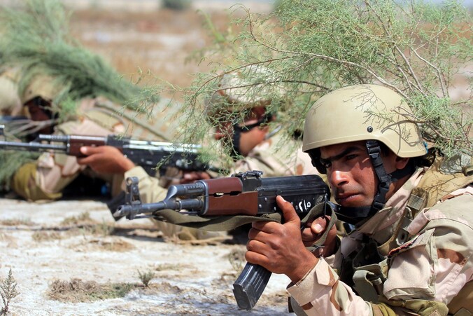 Iraakse soldaten vechten tegen IS.