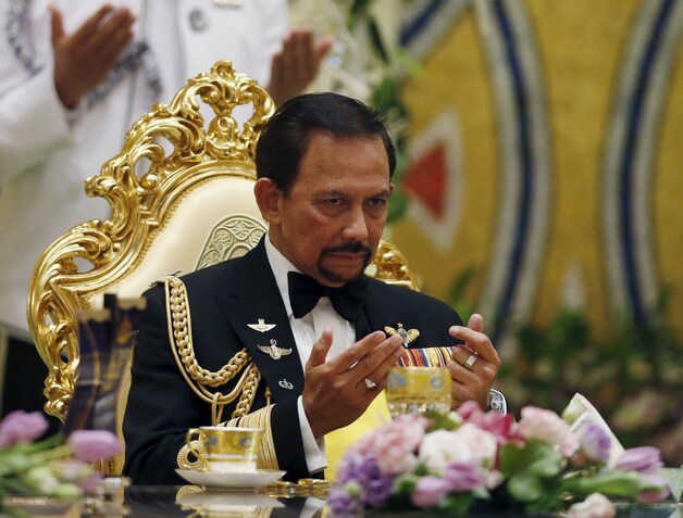 Sultan Hassanal Bolkiah spreekt de zege uit tijdens het bruidsbanket.