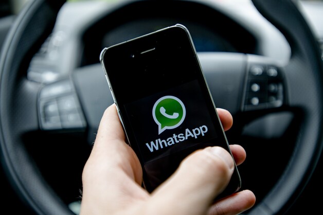 De overheden hebben moeite met de beveiliging van bijvoorbeeld WhatsApp.