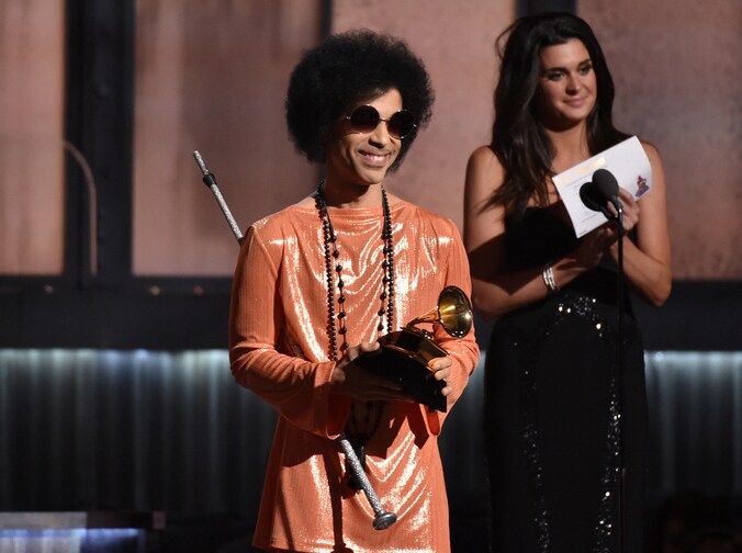 Prince tijdens de Grammy's.