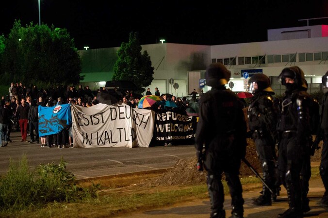 Beeld van een extreemrechts protest in Dresden gisteren.