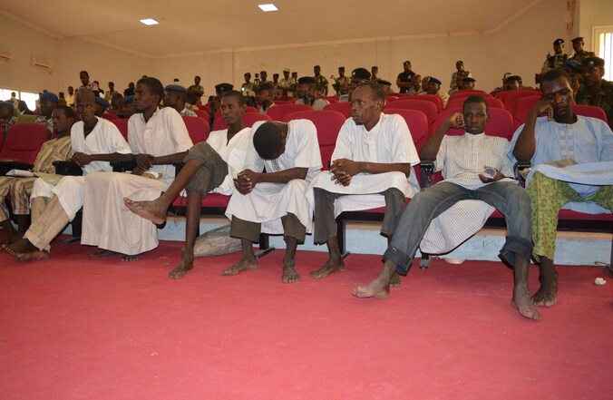Enkele Boko Haram-leden tijdens hun proces in Ndjamena, Tsjaad.