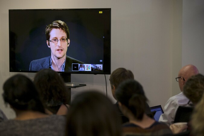 Snowden geeft via interviews via live streaming
