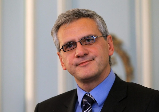 De oppositie zou geen trammelant maken van de aangekondigde afwezigheid van Peeters.
