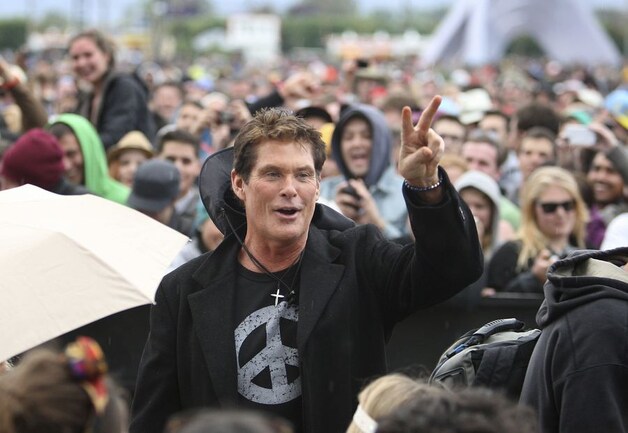 The Hoff is een graag geziene gast op Coachella. Gelukkig niet om zelf te zingen.