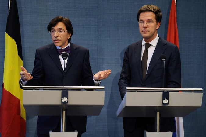 In Nederland had Di Rupo (L) een afspraak met premier Rutte.
