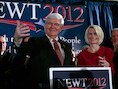 Een glunderende Newt Gingrich met zijn (derde) echtgenote Callista.