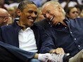 Barack Obama en Joe Biden op 16 juli tijdens een basketbalmatch in Washington D.C.