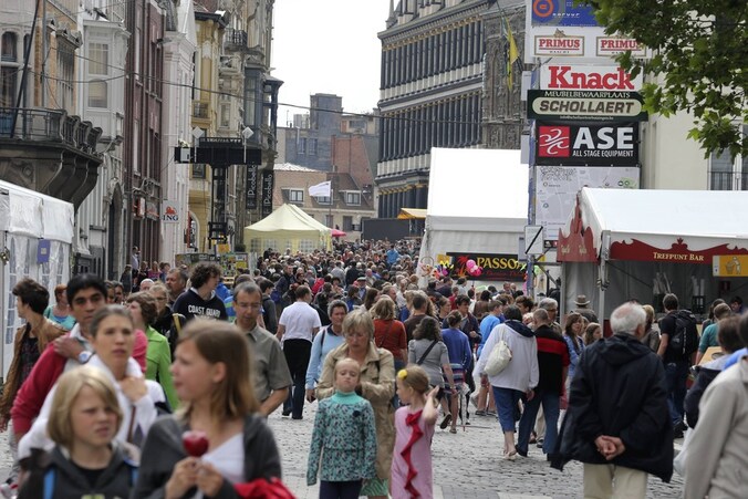 Sfeerbeeld in de Gentse Belfortstraat.
