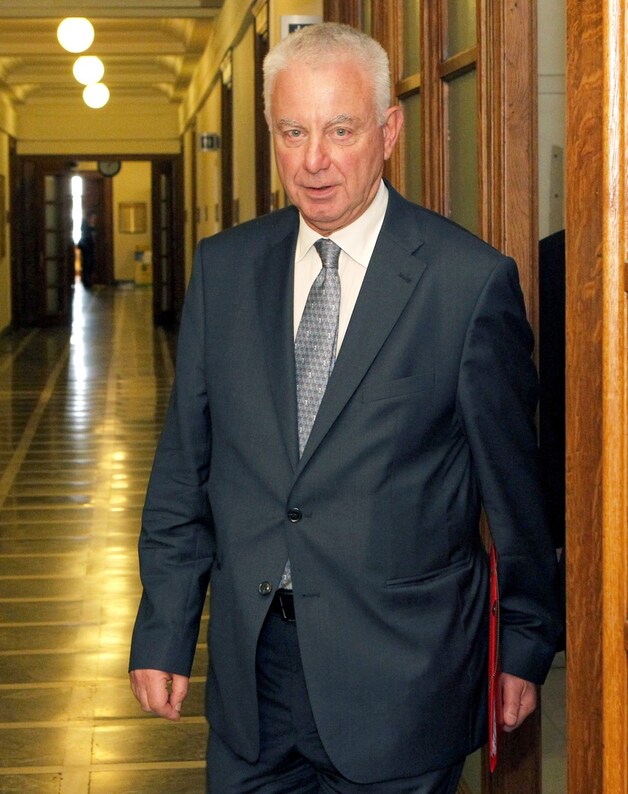 Premier Panagiotis Pikrammenos.