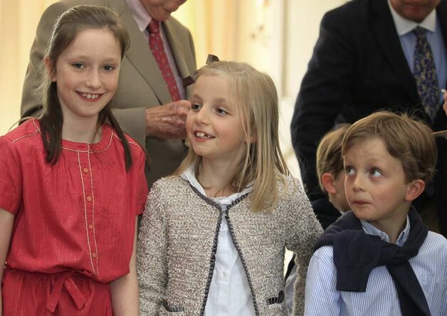 Prinses Luisa Maria, prinses Louise en prins Aymeric.