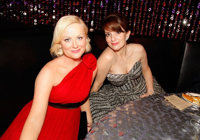 Amy Poehler en Tina Fey (rechts)