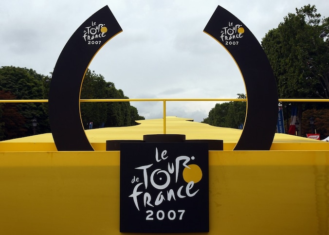 Het nieuwe podium van de Ronde van Frankrijk van 1999 tot 2005: steeds zonder winnaar.