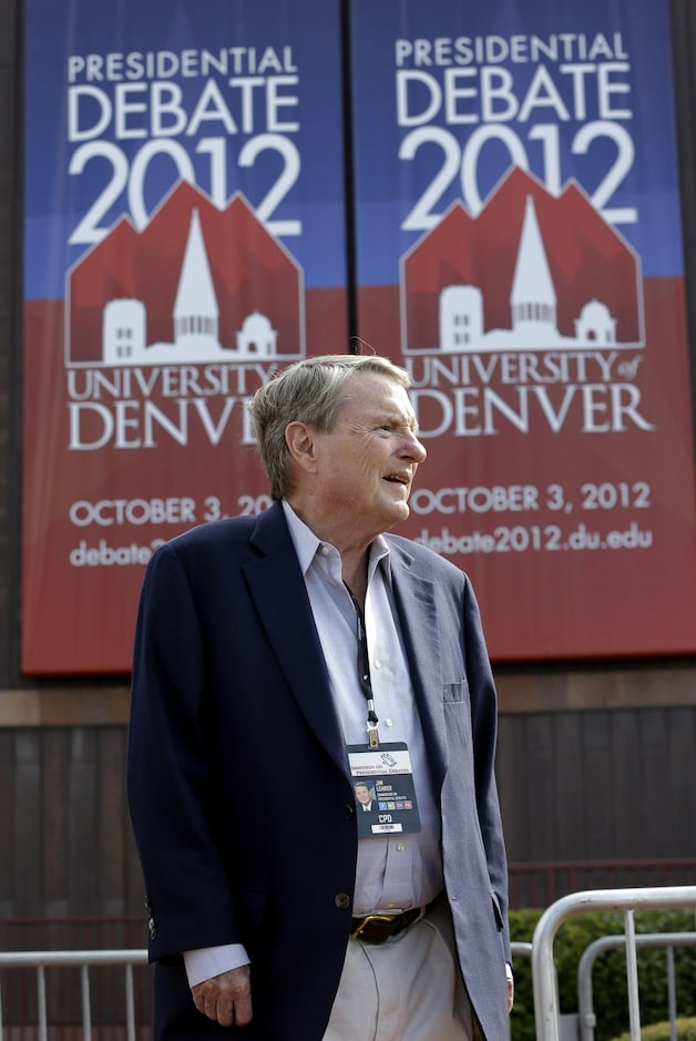 De ervaren Jim Lehrer treedt op als moderator.