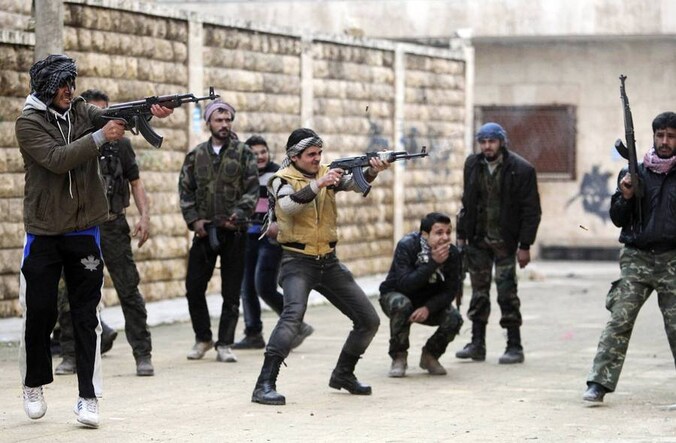 Archiefbeeld: gevechten tussen de rebellen en de troepen van al-Assad.