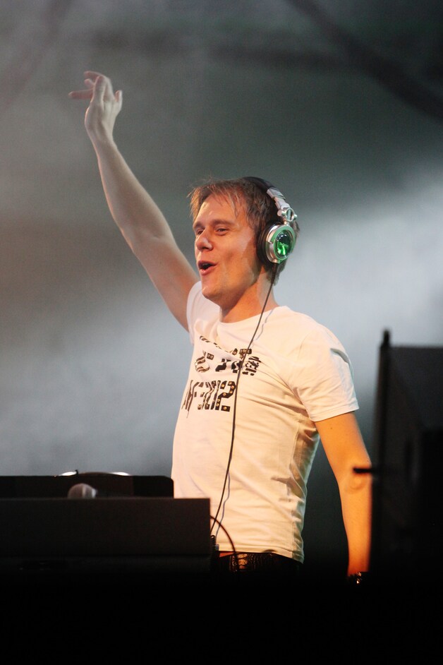 Armin Van Buuren werd al vijf keer tot nummer één gekroond in de DJ Mag Top100.