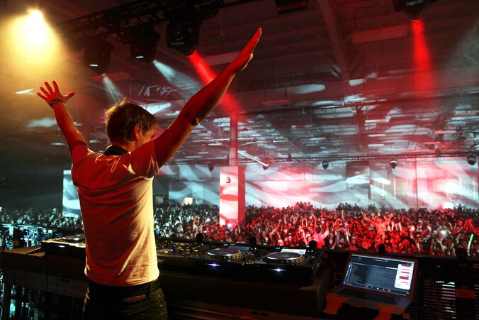 Van Buuren afgelopen oudejaarsavond in Pier 36 in New York.