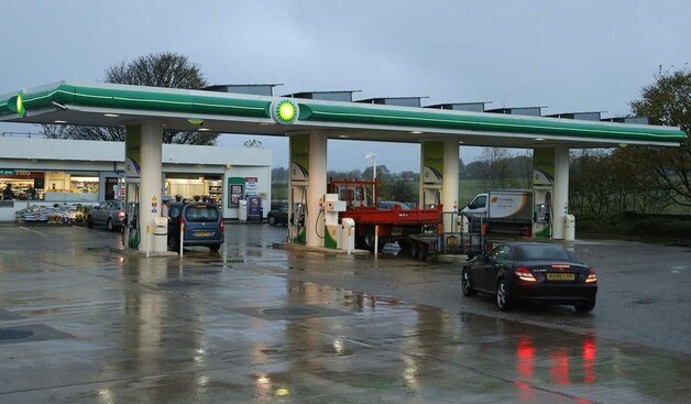 Het ongeval met Wiggins gebeurde aan dit benzinestation